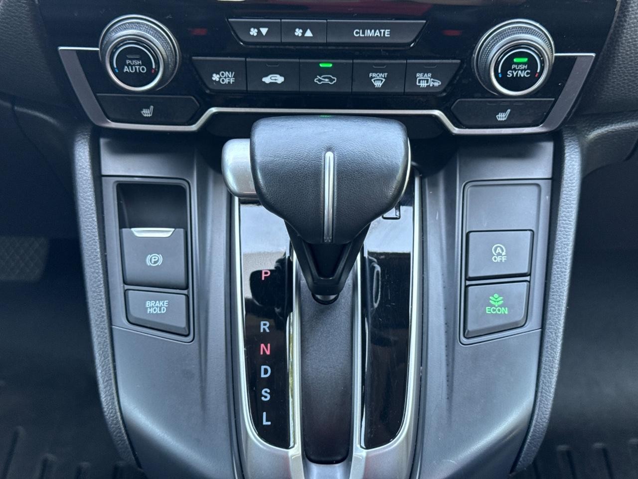 Honda CR-V Vehicle Full-screen Gallery Image 15