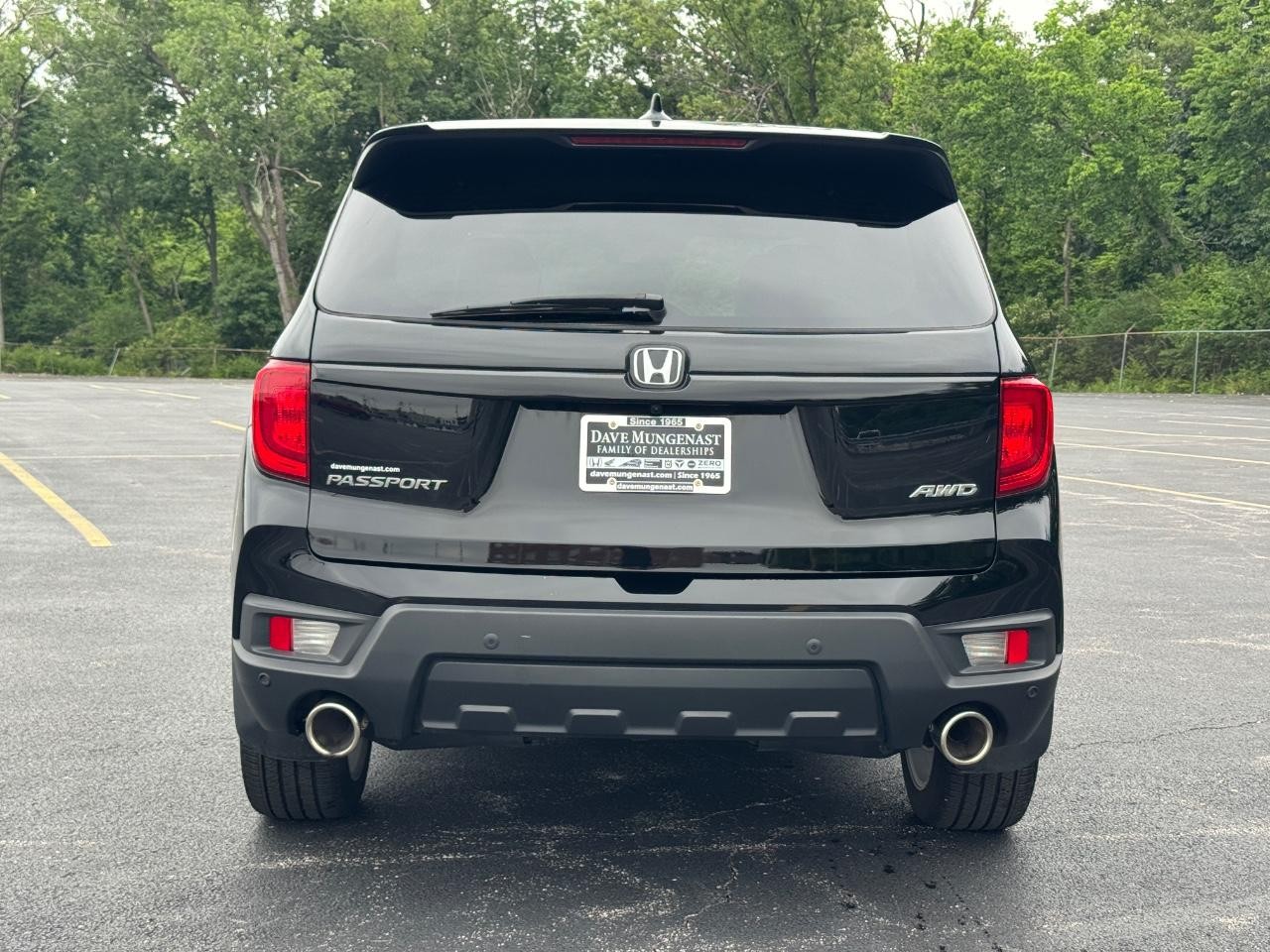 Honda Passport Vehicle Full-screen Gallery Image 06