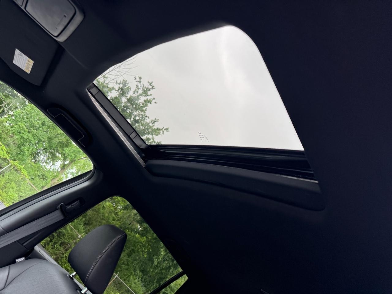 Honda Passport Vehicle Full-screen Gallery Image 20