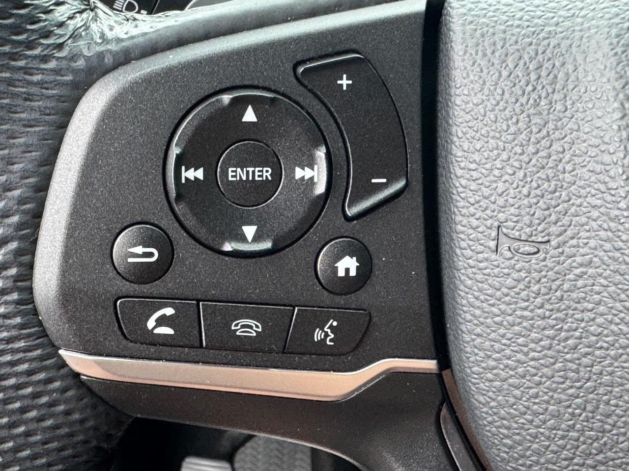 Honda Passport Vehicle Full-screen Gallery Image 22