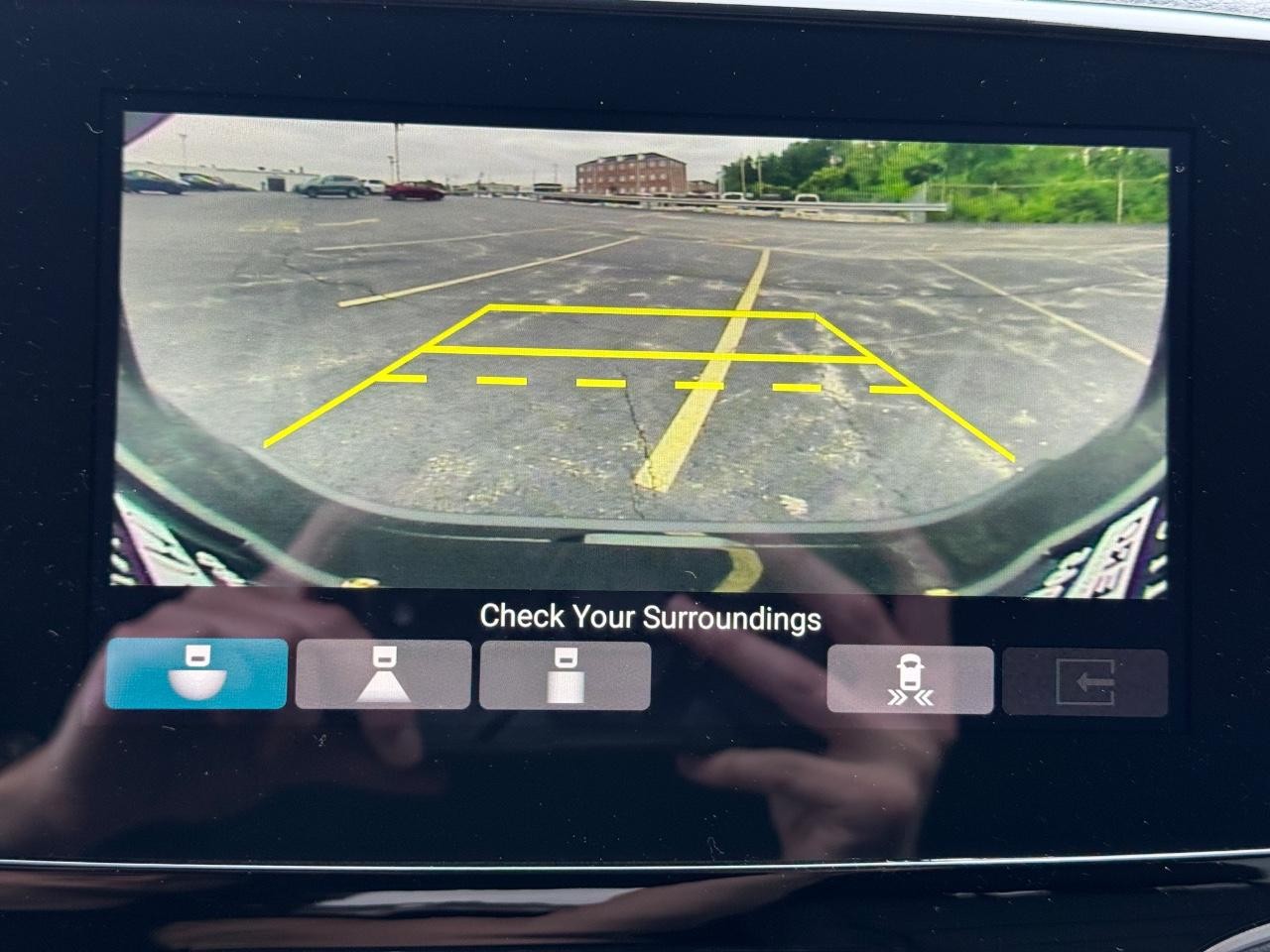 Honda Passport Vehicle Full-screen Gallery Image 25