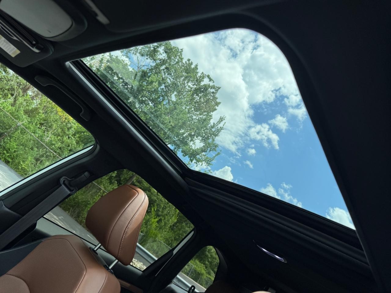 Subaru Forester Vehicle Full-screen Gallery Image 19
