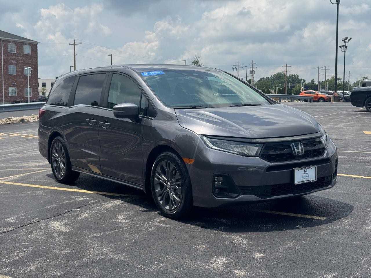 Honda Odyssey Vehicle Full-screen Gallery Image 02