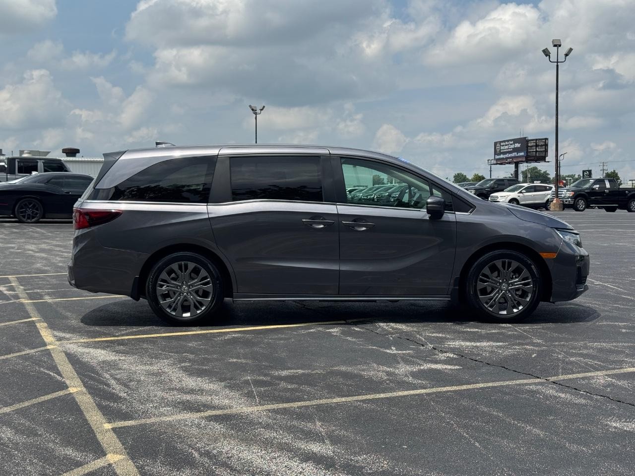 Honda Odyssey Vehicle Full-screen Gallery Image 03