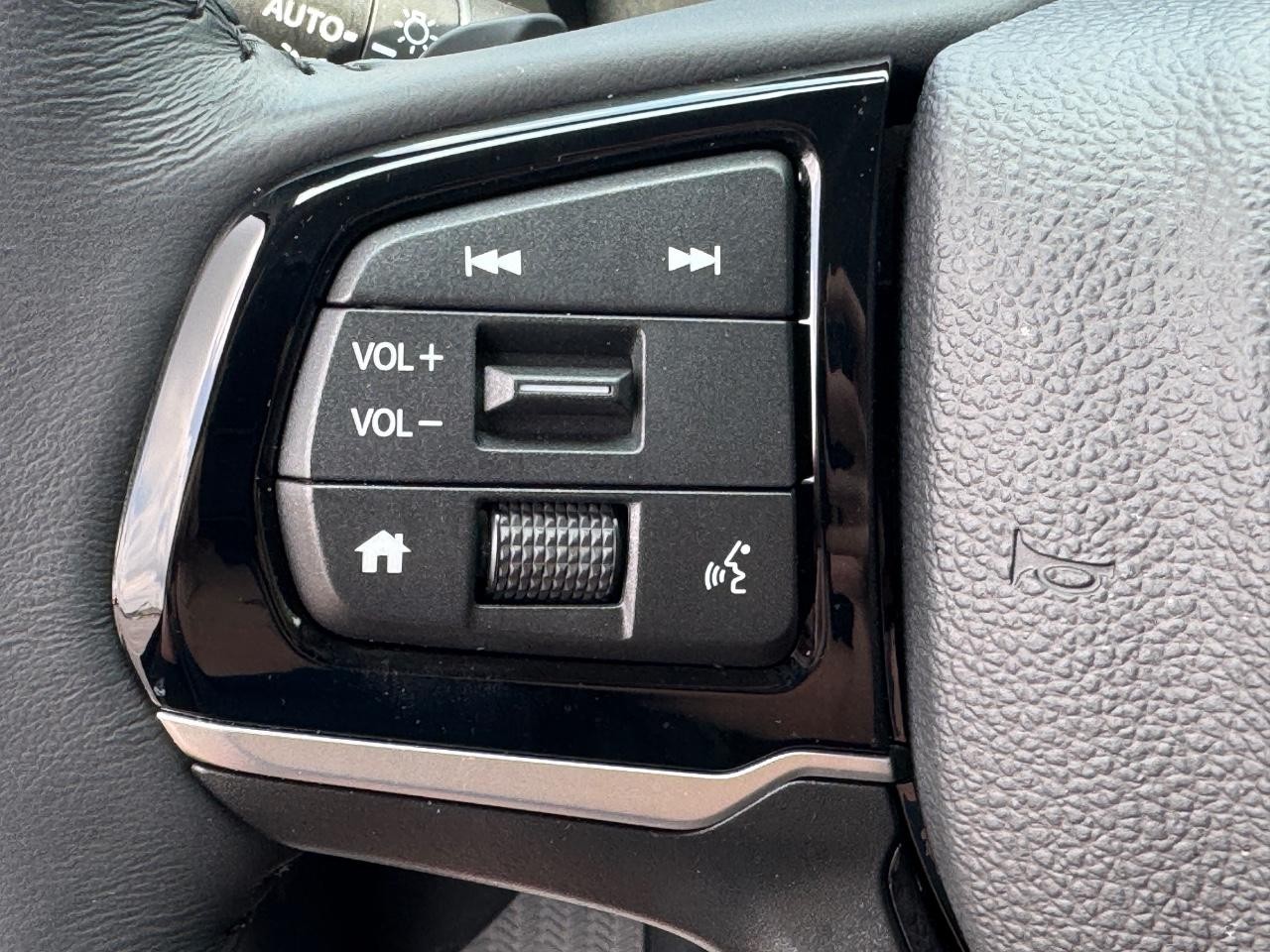 Honda Odyssey Vehicle Full-screen Gallery Image 23