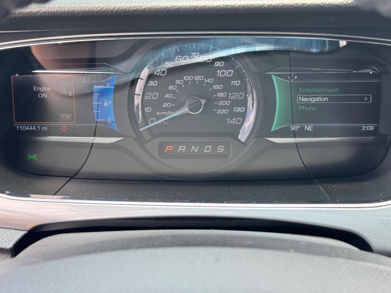 Ford Taurus Vehicle Full-screen Gallery Image 19