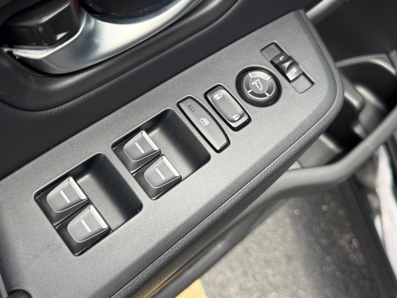 Honda Pilot Vehicle Full-screen Gallery Image 18