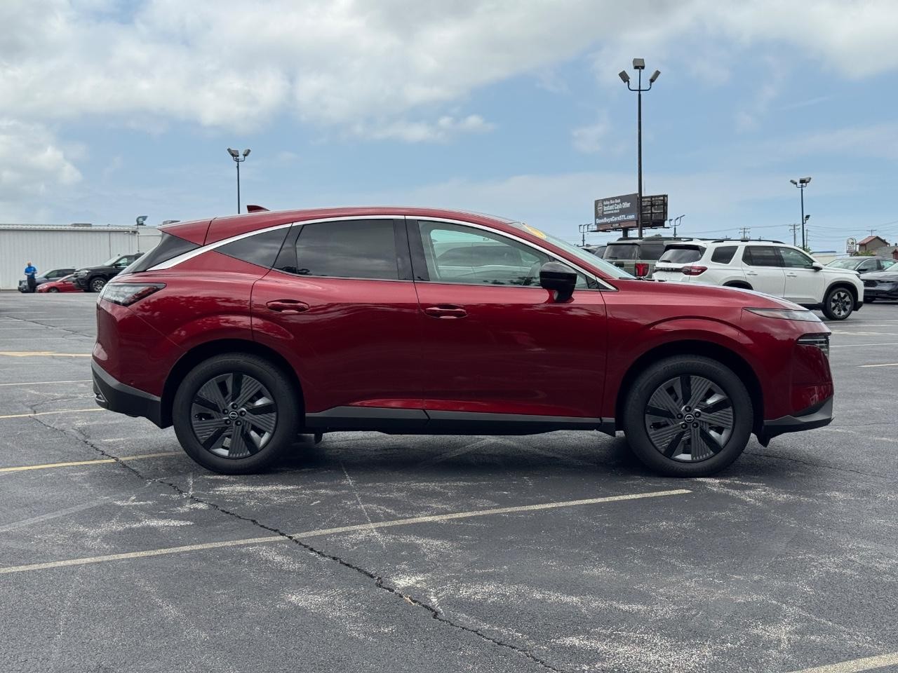 Nissan Murano Vehicle Full-screen Gallery Image 03