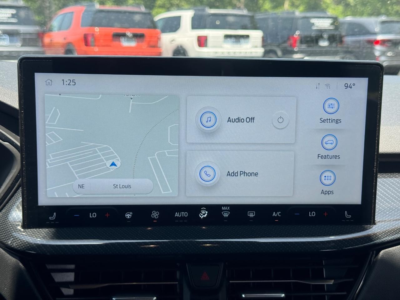 Ford Escape Vehicle Full-screen Gallery Image 14