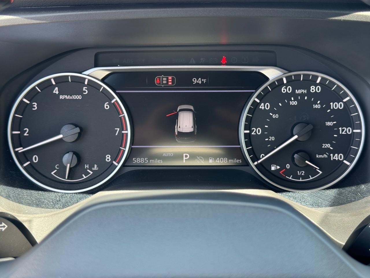 Nissan Rogue Vehicle Full-screen Gallery Image 20
