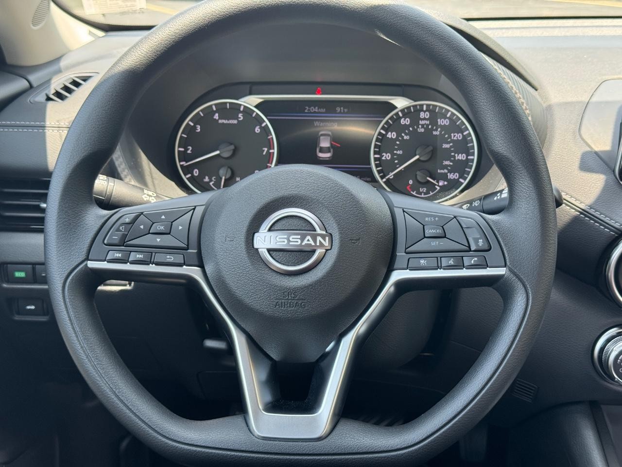 Nissan Sentra Vehicle Full-screen Gallery Image 13