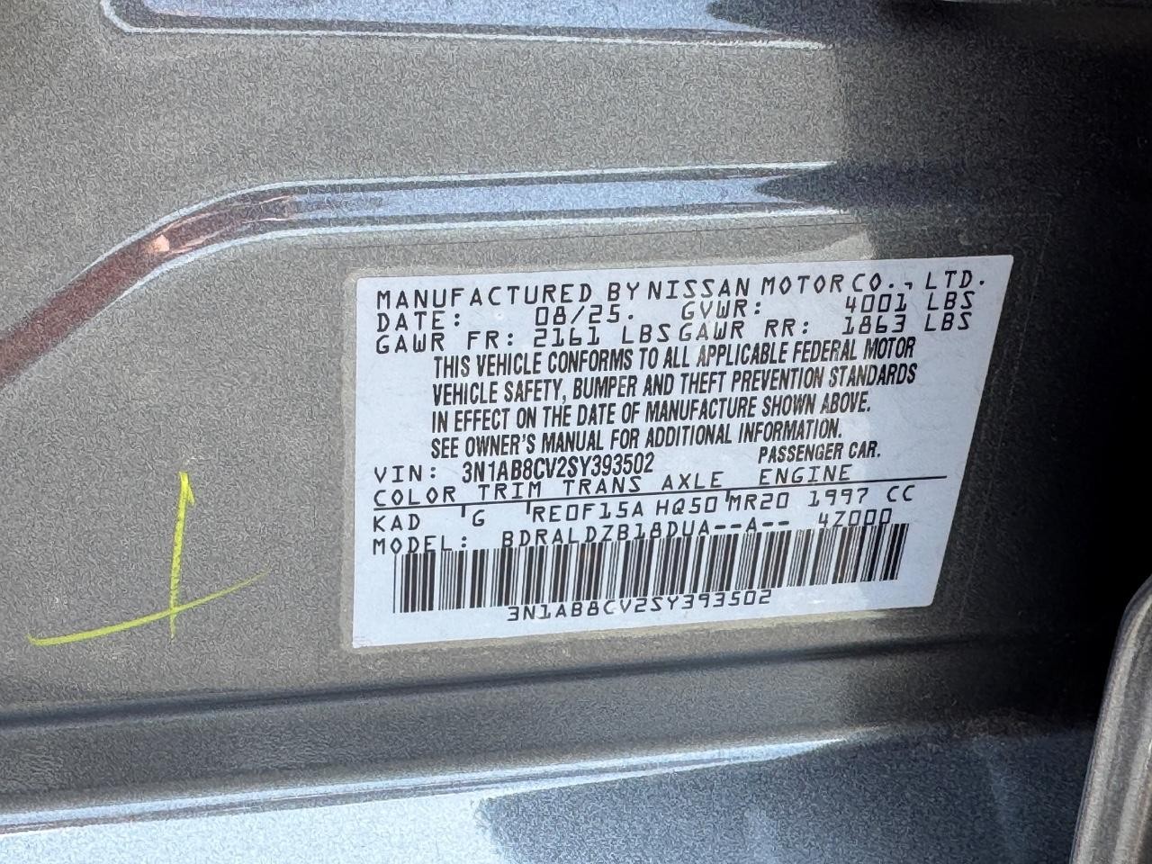Nissan Sentra Vehicle Full-screen Gallery Image 26