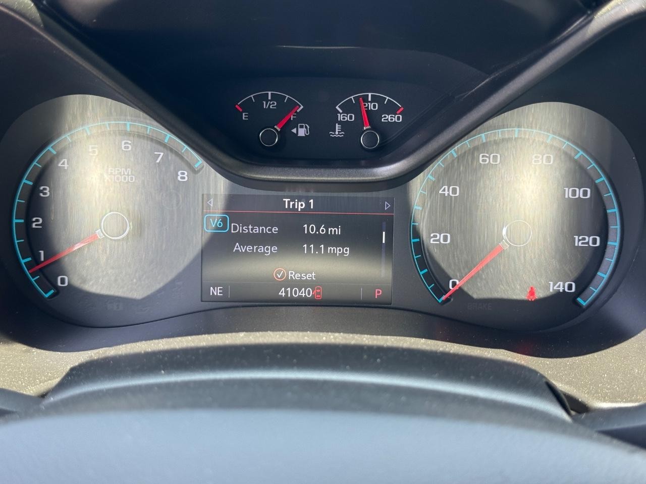 GMC Canyon Vehicle Full-screen Gallery Image 19