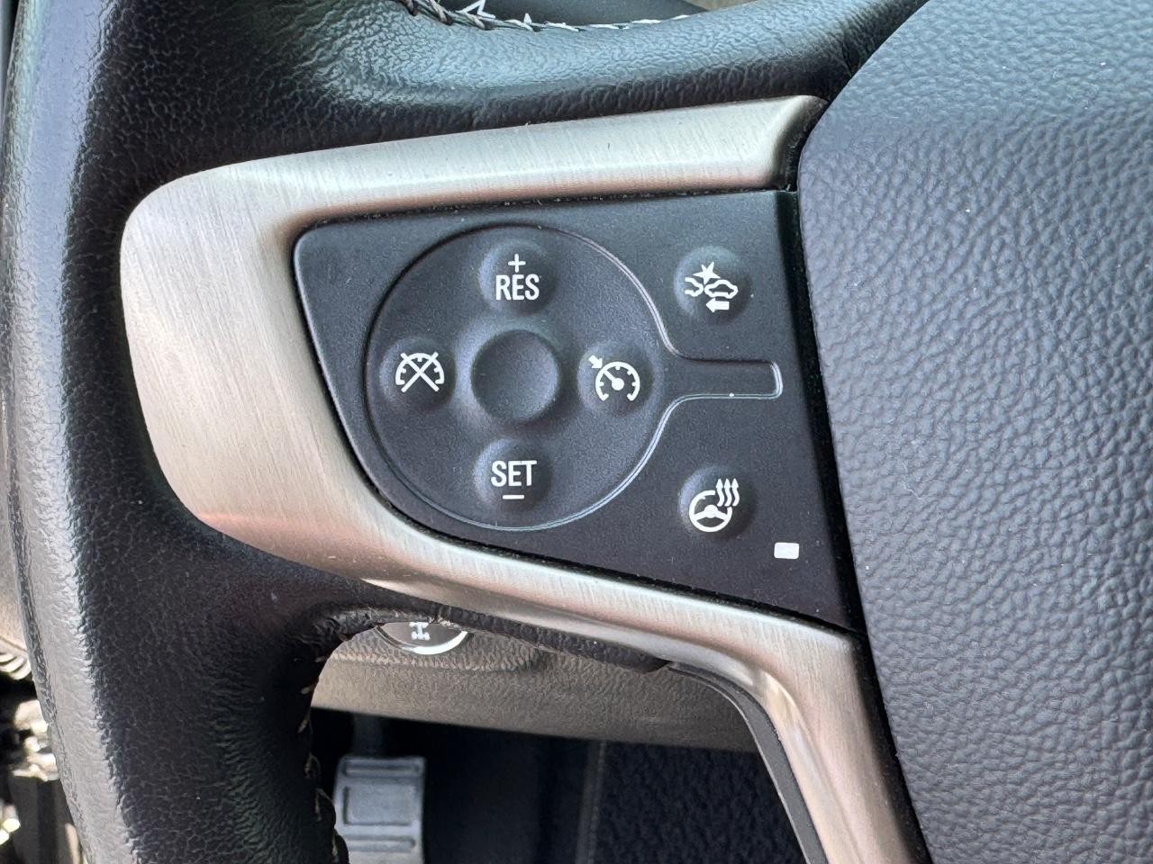 GMC Canyon Vehicle Full-screen Gallery Image 20