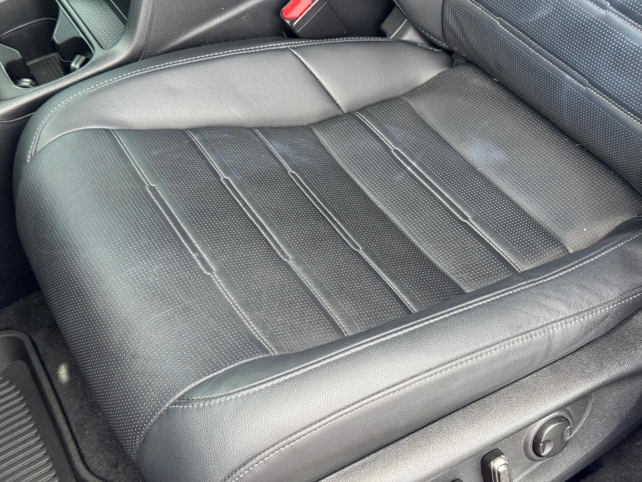 Honda CR-V Vehicle Full-screen Gallery Image 27