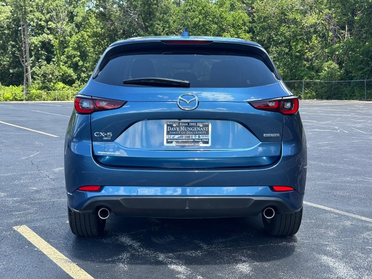Mazda CX-5 Vehicle Full-screen Gallery Image 06