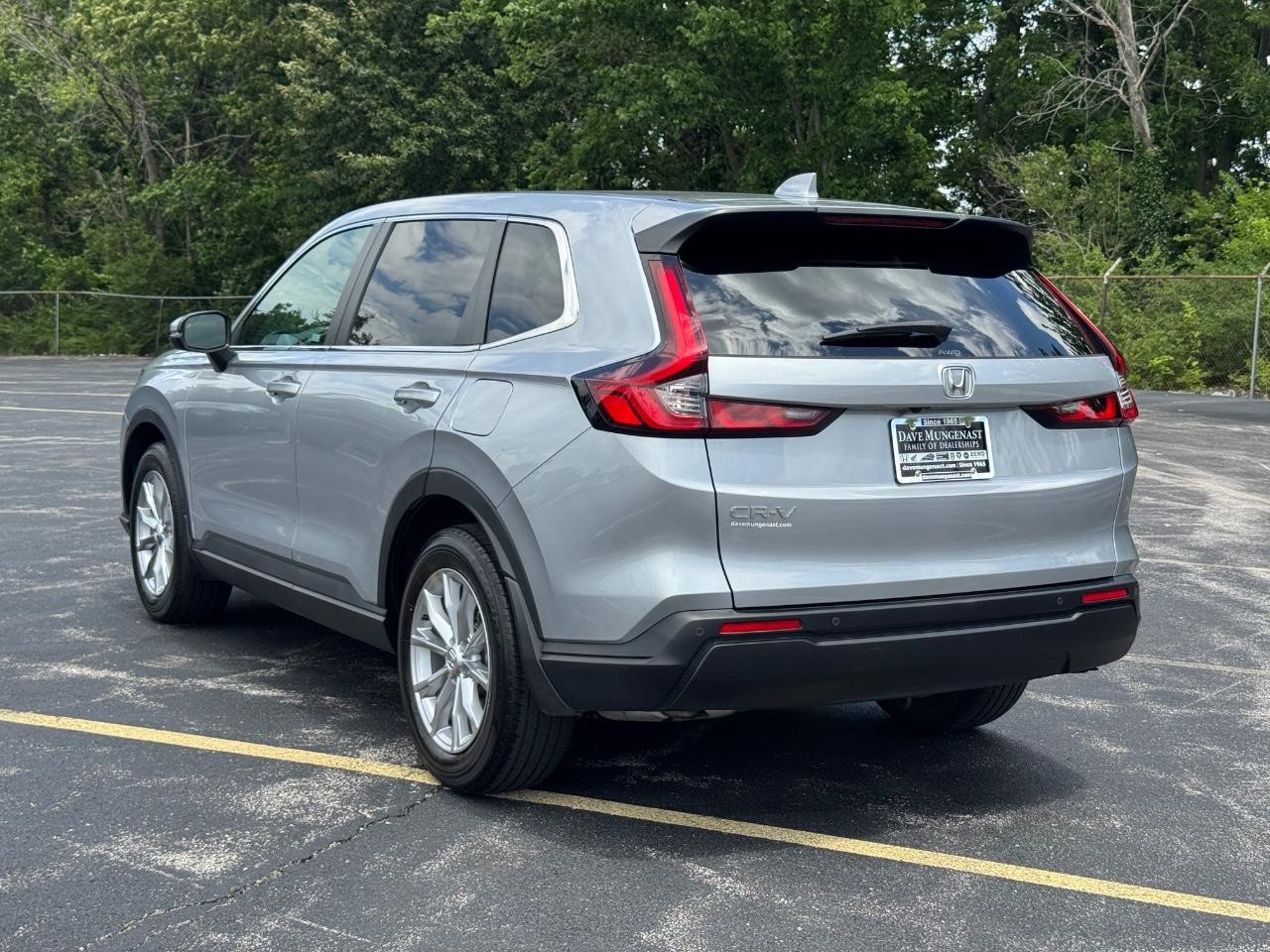 Honda CR-V Vehicle Full-screen Gallery Image 07
