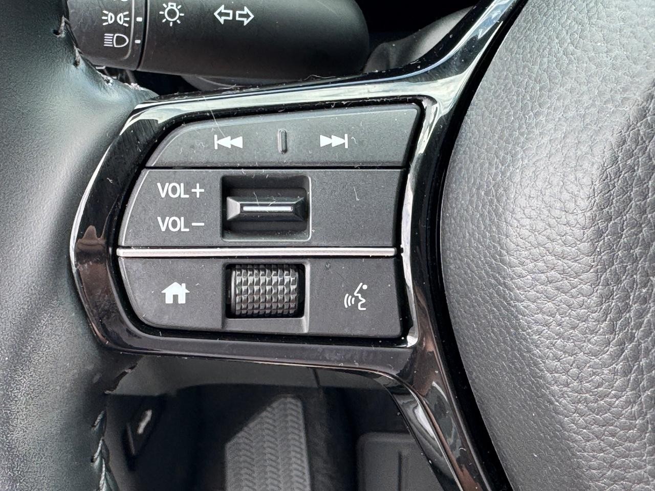 Honda CR-V Vehicle Full-screen Gallery Image 22