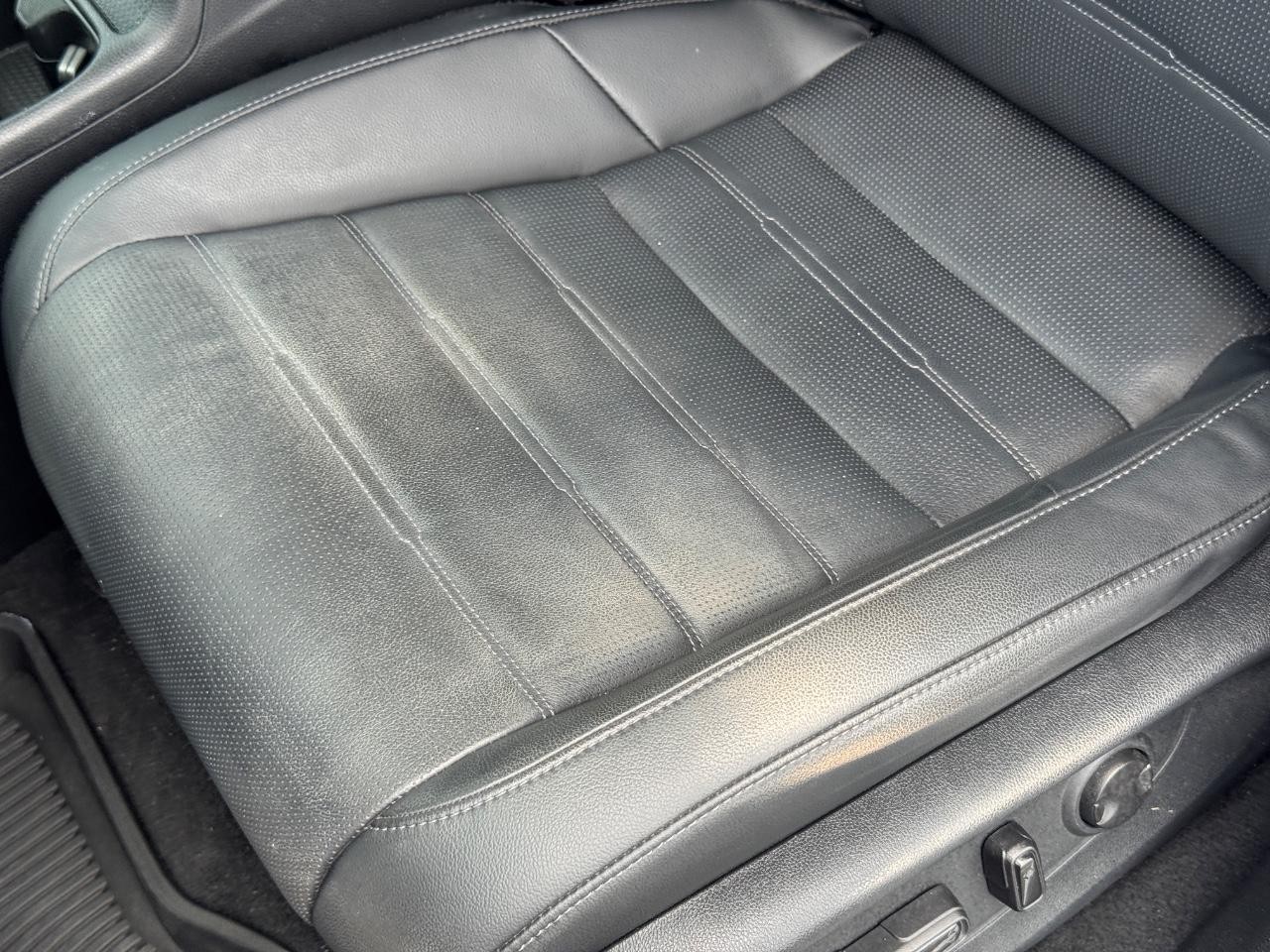 Honda CR-V Vehicle Full-screen Gallery Image 27