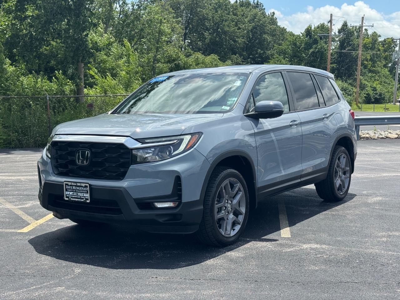 Honda Passport Vehicle Full-screen Gallery Image 09