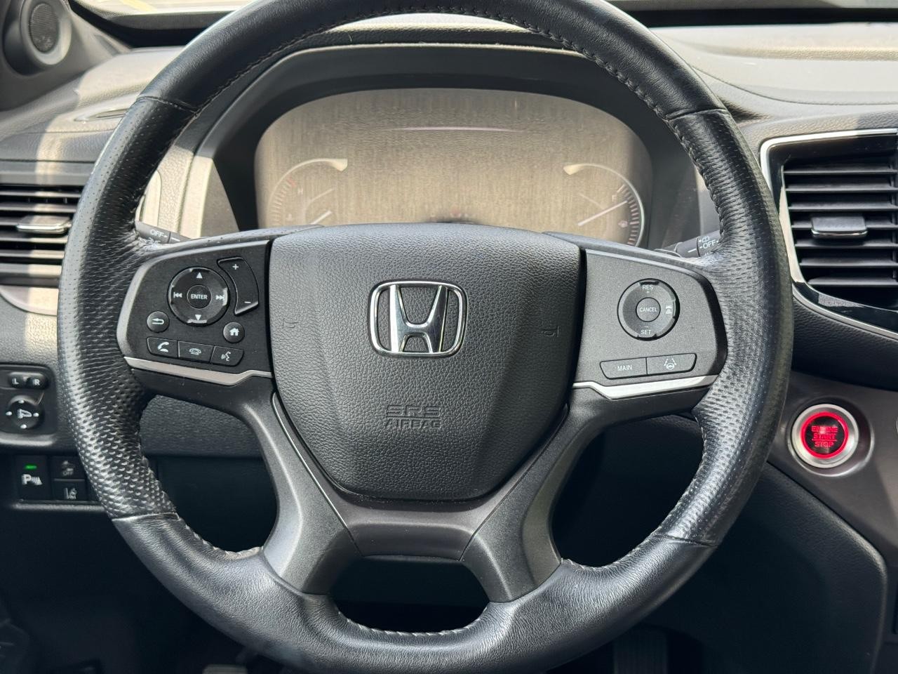 Honda Passport Vehicle Full-screen Gallery Image 13