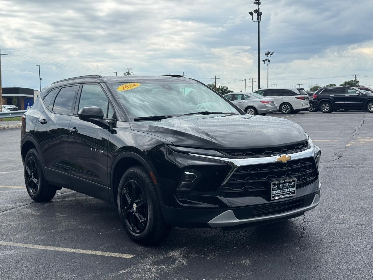 Chevrolet Blazer Vehicle Full-screen Gallery Image 02