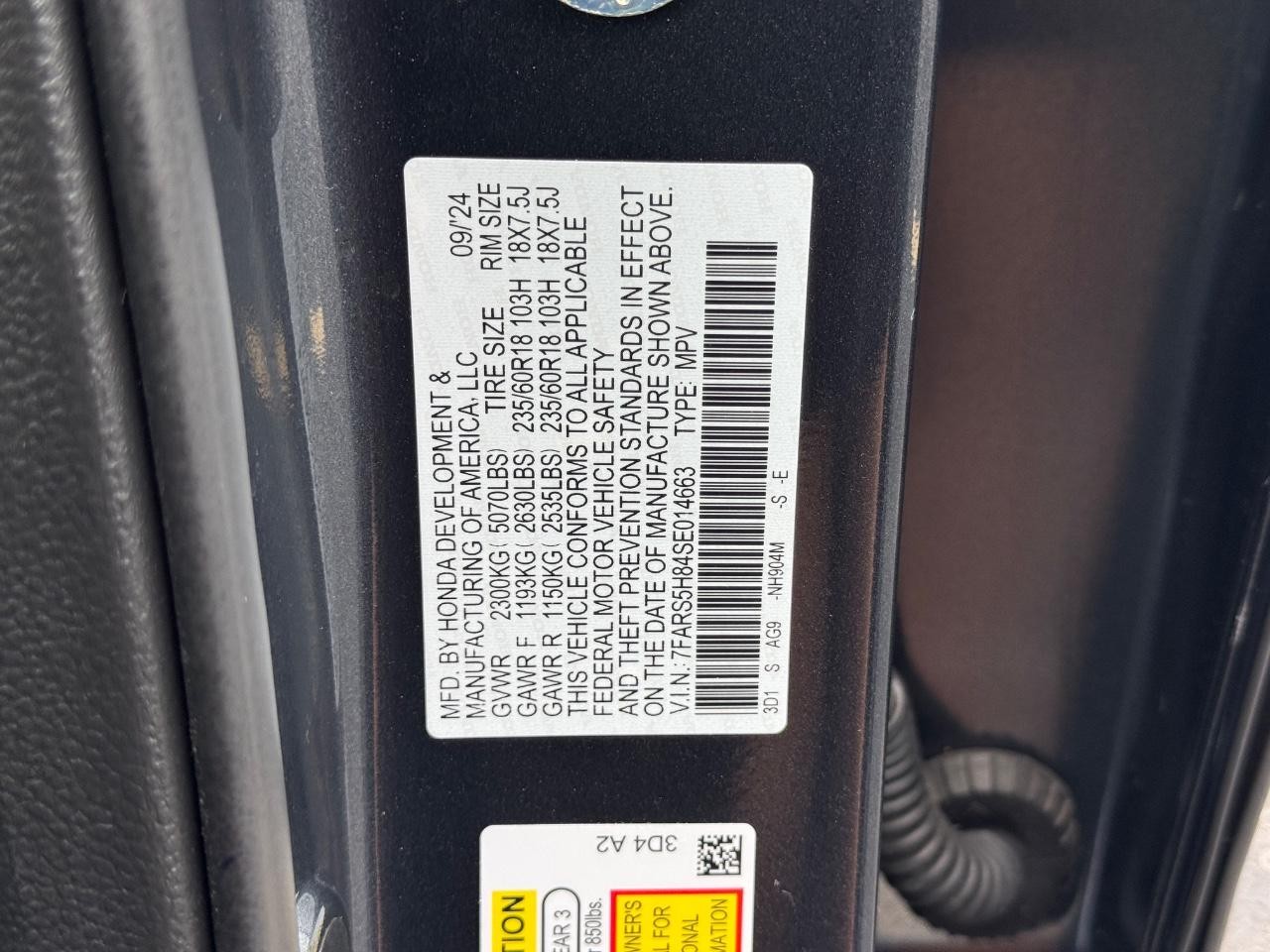 Honda CR-V Hybrid Vehicle Full-screen Gallery Image 28
