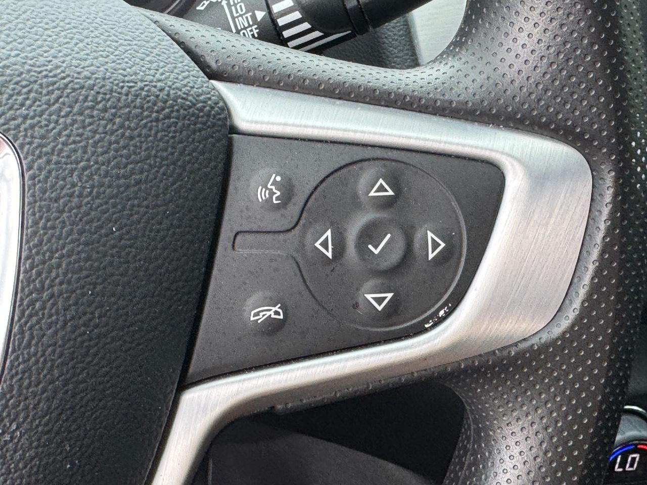 GMC Terrain Vehicle Full-screen Gallery Image 21