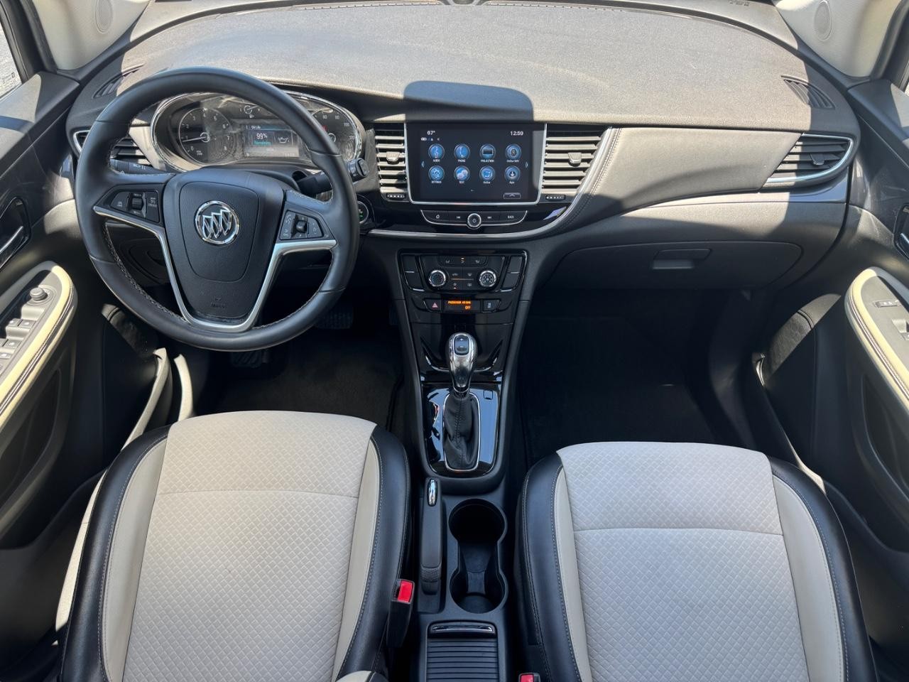 Buick Encore Vehicle Full-screen Gallery Image 12