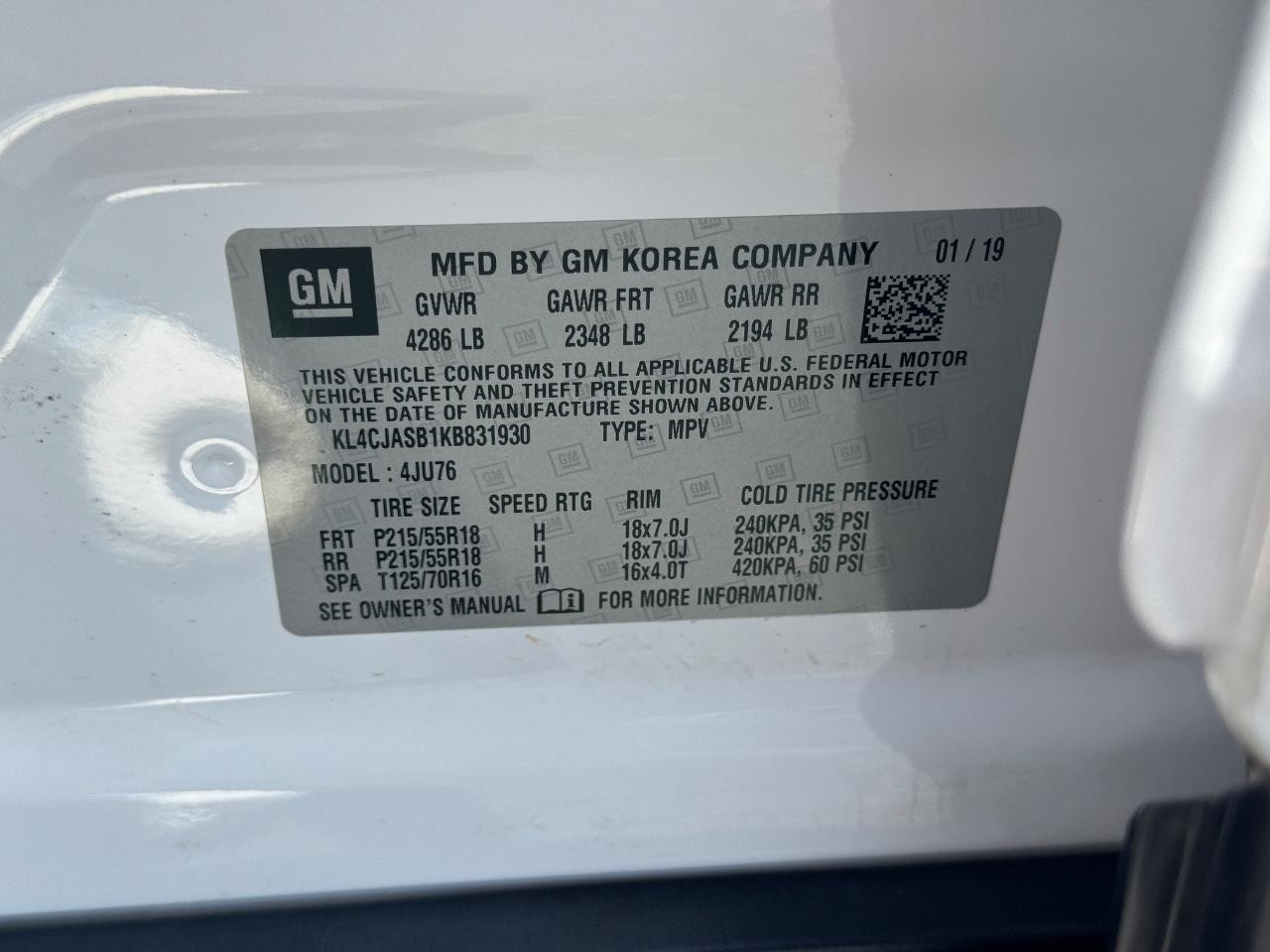 Buick Encore Vehicle Full-screen Gallery Image 26