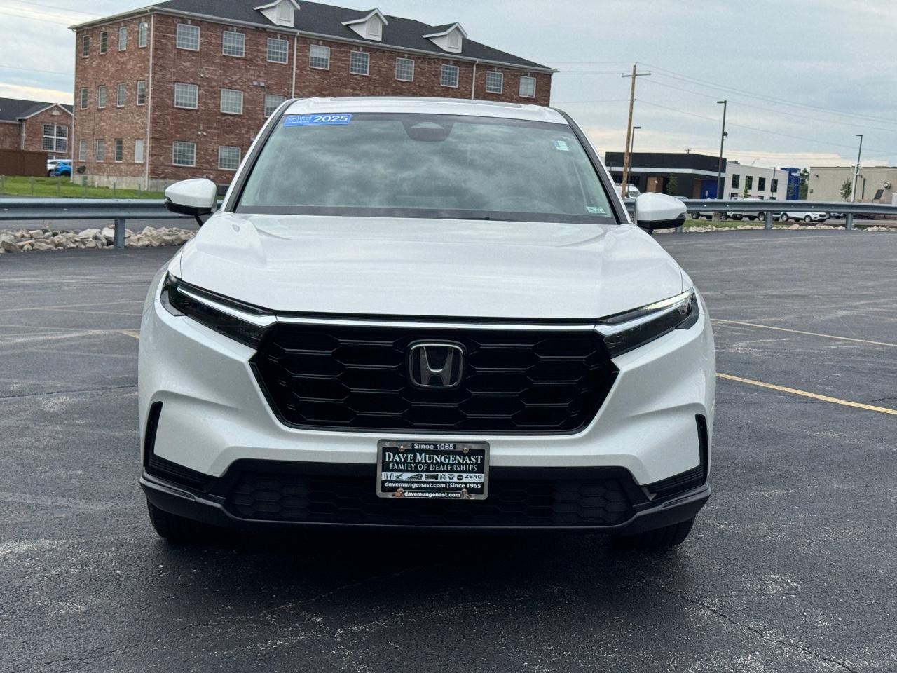 Honda CR-V Vehicle Full-screen Gallery Image 10