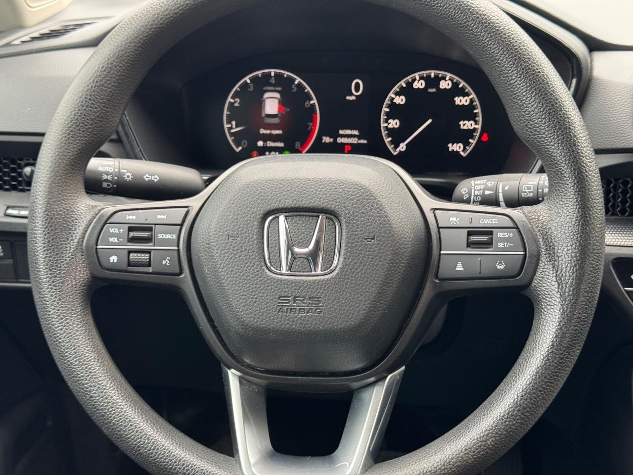 Honda CR-V Vehicle Full-screen Gallery Image 13