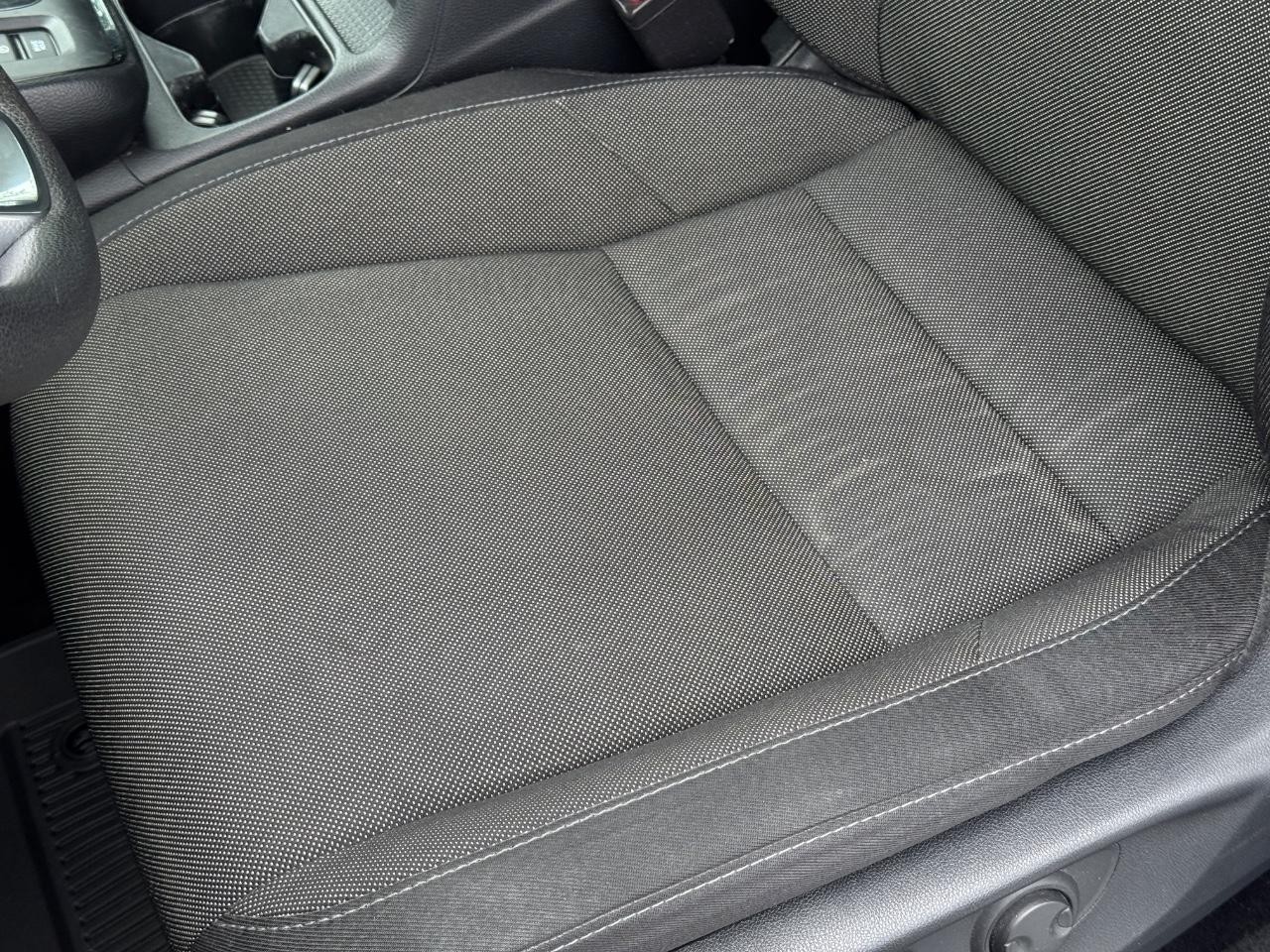 Honda CR-V Vehicle Full-screen Gallery Image 27