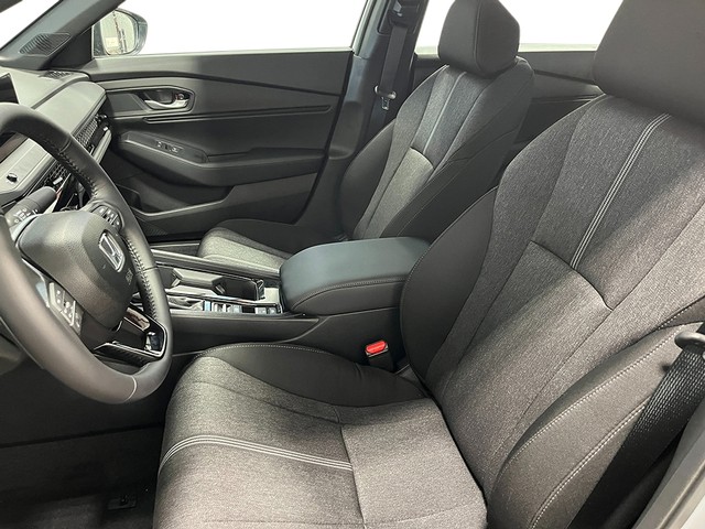 Honda Accord Hybrid Vehicle Full-screen Gallery Image 14
