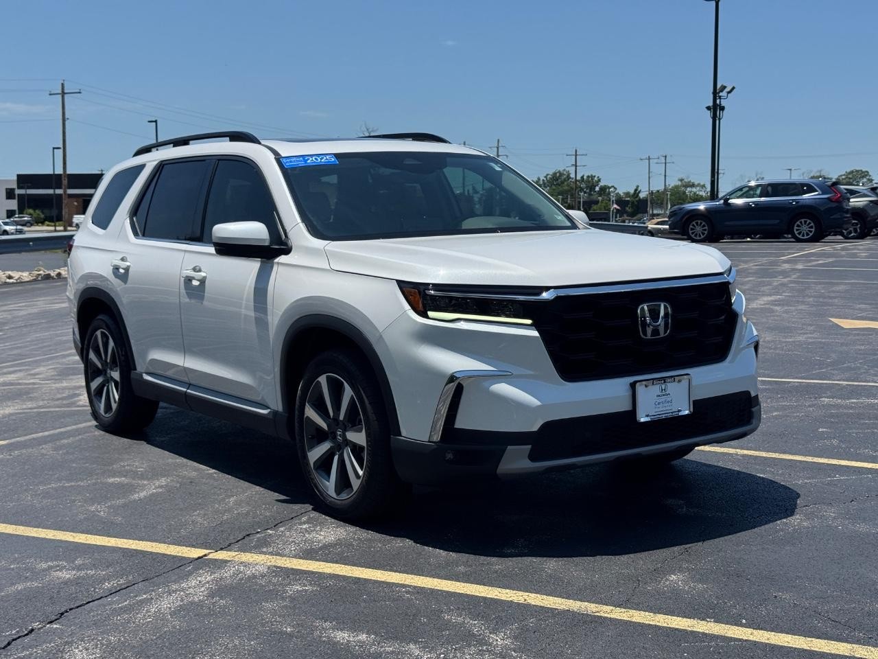 Honda Pilot Vehicle Full-screen Gallery Image 02