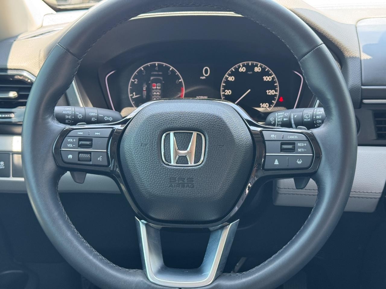 Honda Pilot Vehicle Full-screen Gallery Image 26