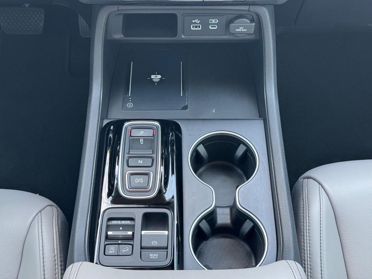 Honda Pilot Vehicle Full-screen Gallery Image 29