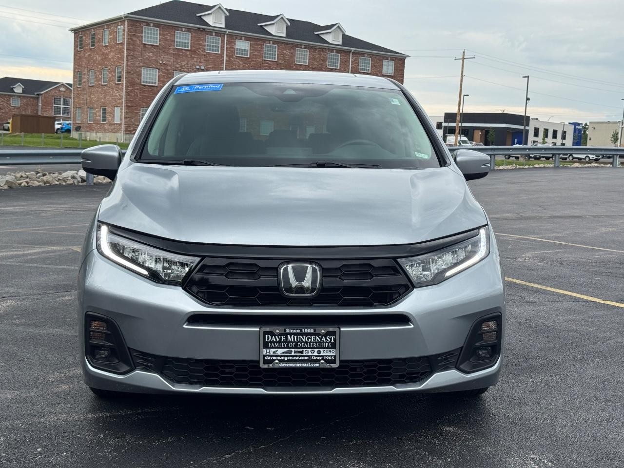 Honda Odyssey Vehicle Full-screen Gallery Image 10
