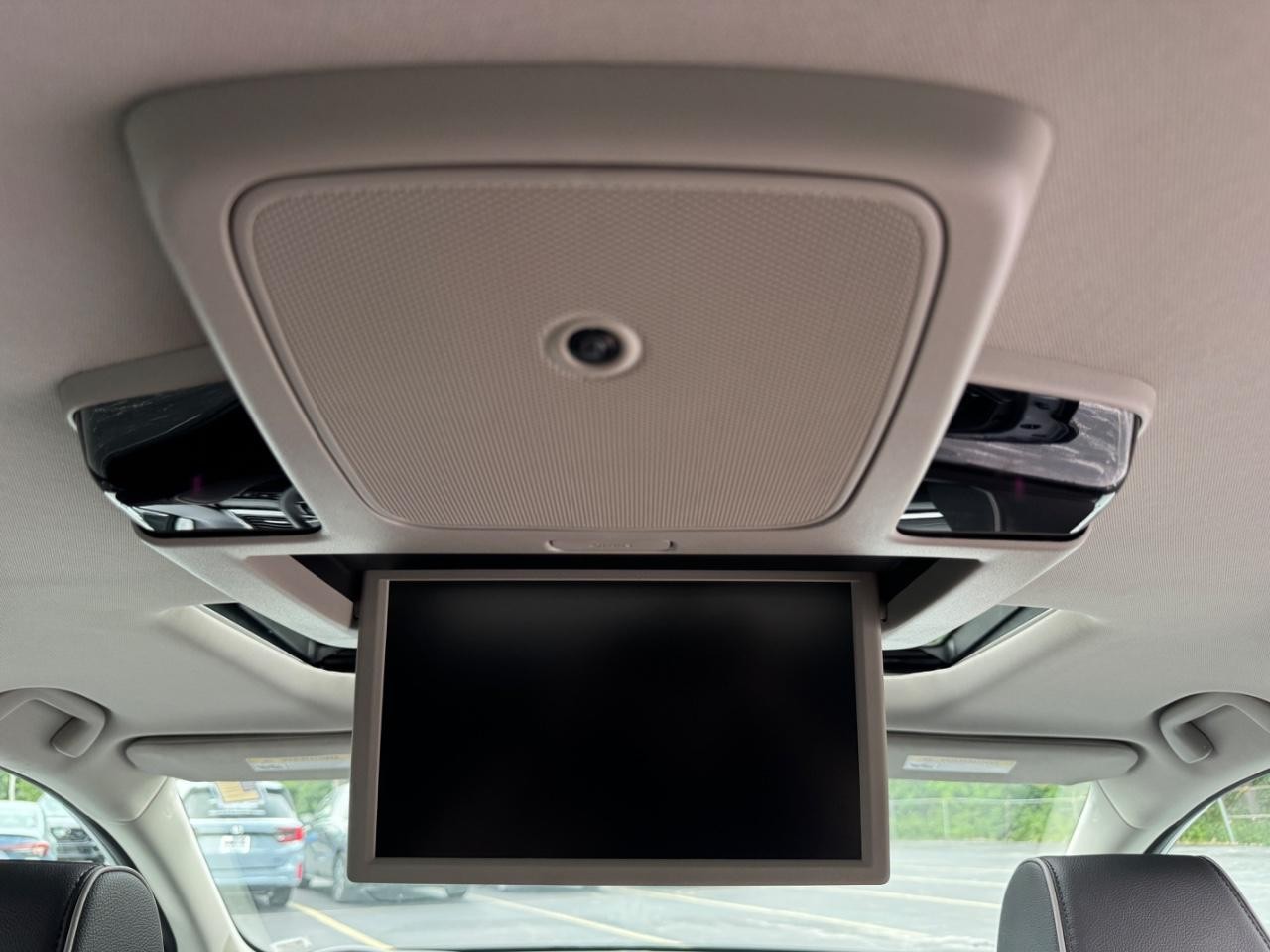 Honda Odyssey Vehicle Full-screen Gallery Image 18