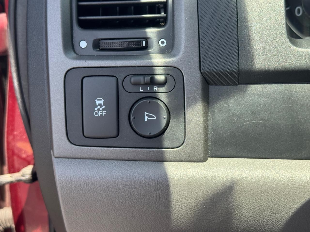 Honda CR-V Vehicle Full-screen Gallery Image 22
