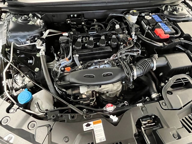 Honda Accord Sedan Vehicle Full-screen Gallery Image 12