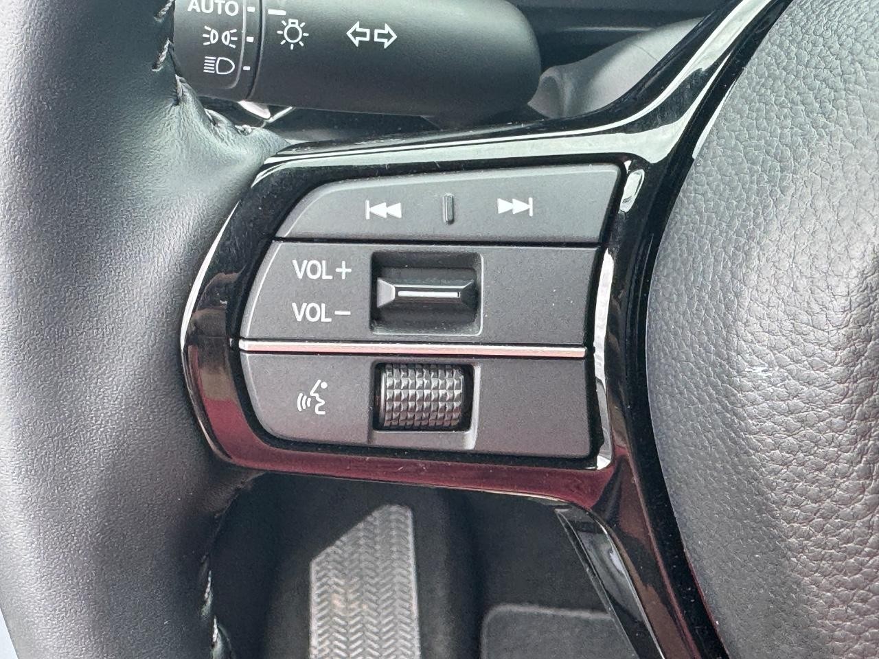 Honda CR-V Vehicle Full-screen Gallery Image 22