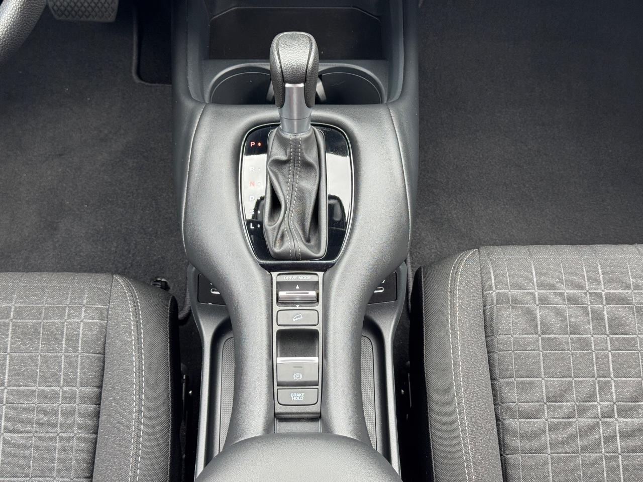 Honda HR-V Vehicle Full-screen Gallery Image 16