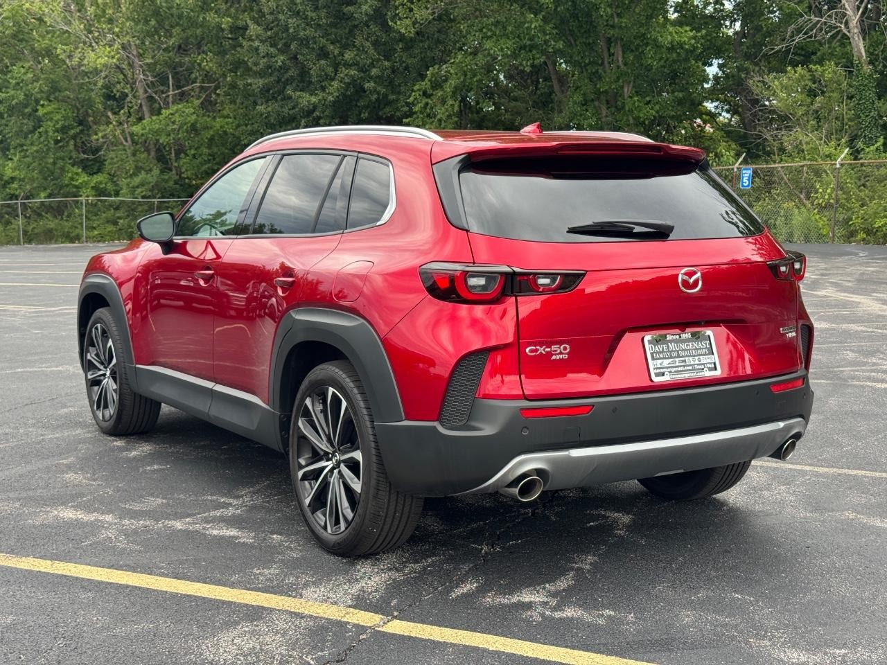 Mazda CX-50 Vehicle Full-screen Gallery Image 07