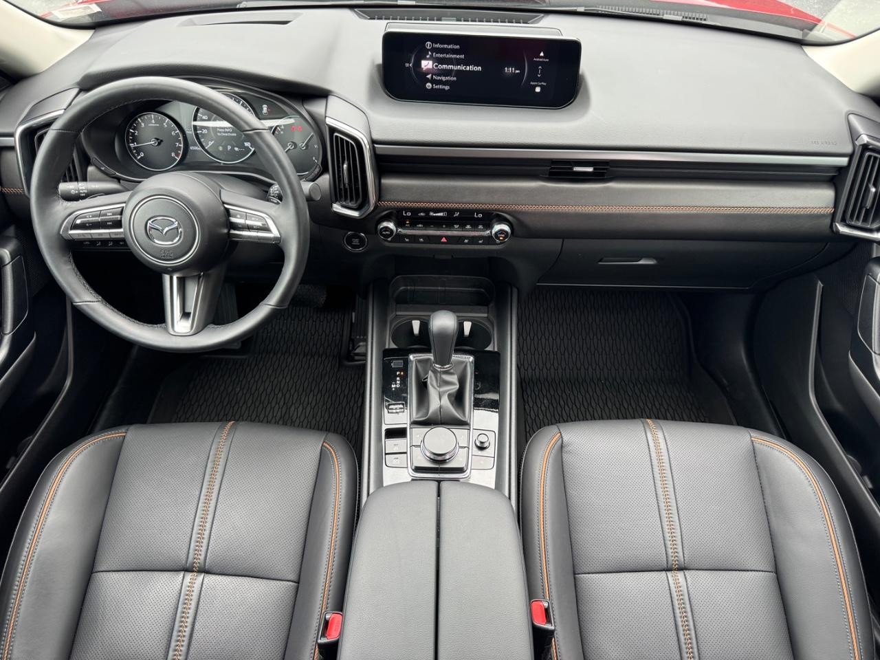 Mazda CX-50 Vehicle Full-screen Gallery Image 12