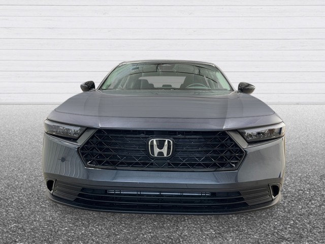 Honda Accord Sedan Vehicle Full-screen Gallery Image 10