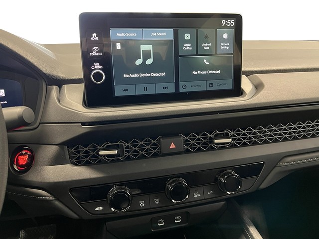 Honda Accord Sedan Vehicle Full-screen Gallery Image 20