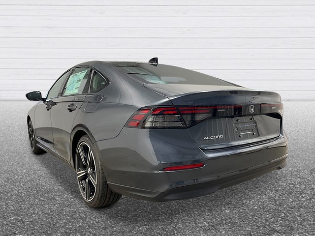Honda Accord Sedan Vehicle Full-screen Gallery Image 04