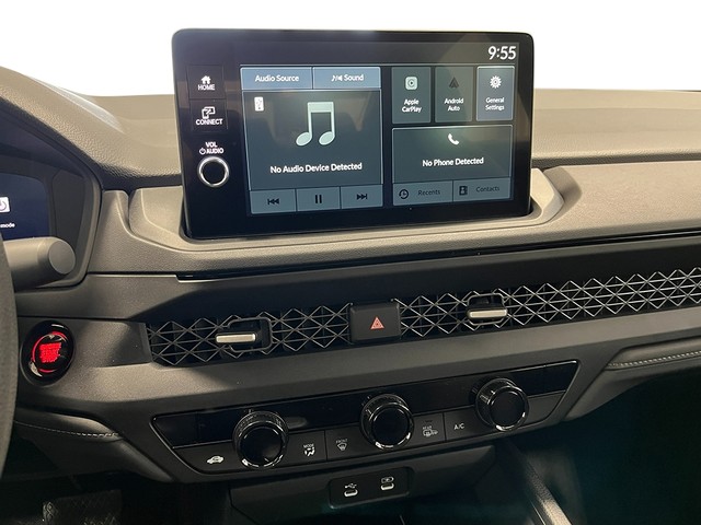 Honda Accord Sedan Vehicle Full-screen Gallery Image 20