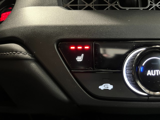 Honda Accord Sedan Vehicle Full-screen Gallery Image 22